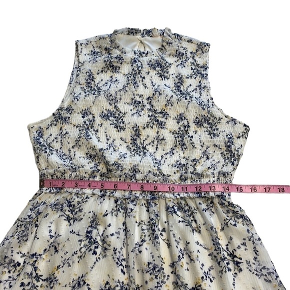 Floral Mini Sleeveless Dress - Size Medium - Picture 8 of 11